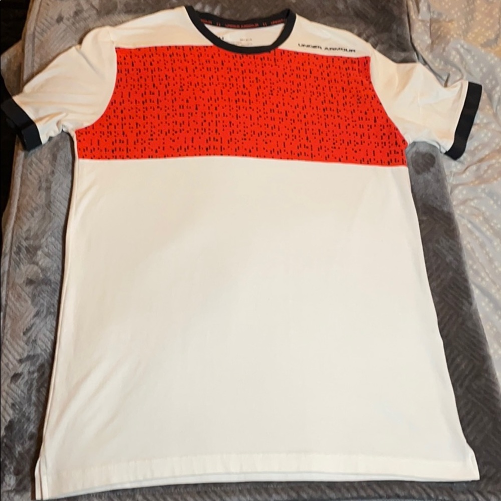 White and orange under armor Tee